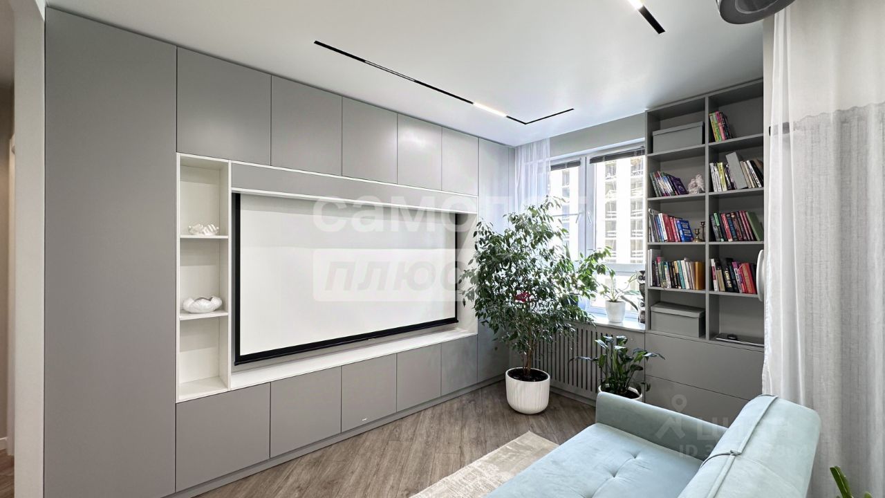 Продажа 3-комн квартиры на вторичном рынке проспект Куприна, 38к1
