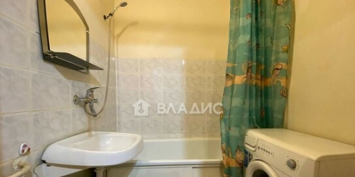 2-комн квартира ул Герасима Курина,  д. 16