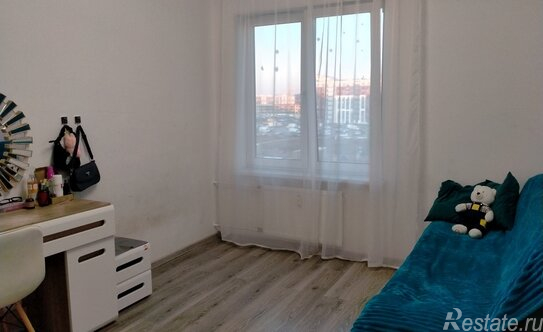 Продажа 3-комн квартиры на вторичном рынке Янино-1 пгт, Тюльпанов (Янила Драйв мкр) ул,  д. 2,  к. 2