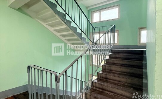 Продажа 3-комн квартиры на вторичном рынке проспект Солидарности,  д. 13 к2