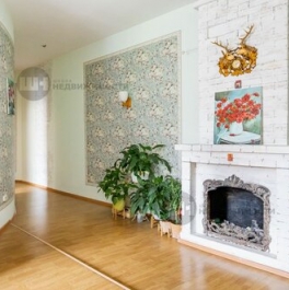 Продажа 4-комн квартиры на вторичном рынке Посадская М. ул,  д. 19