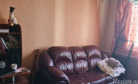 Продажа 3-комн квартиры на вторичном рынке Вяземская улица,  д. 10