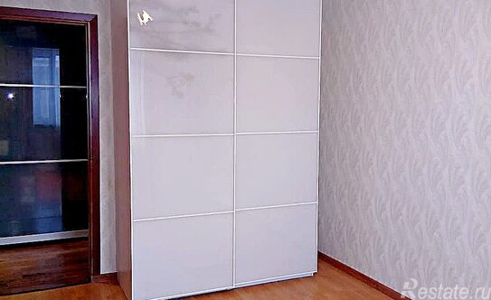 Продажа 2-комн квартиры на вторичном рынке улица Пограничника Гарькавого,  д. 40 к6