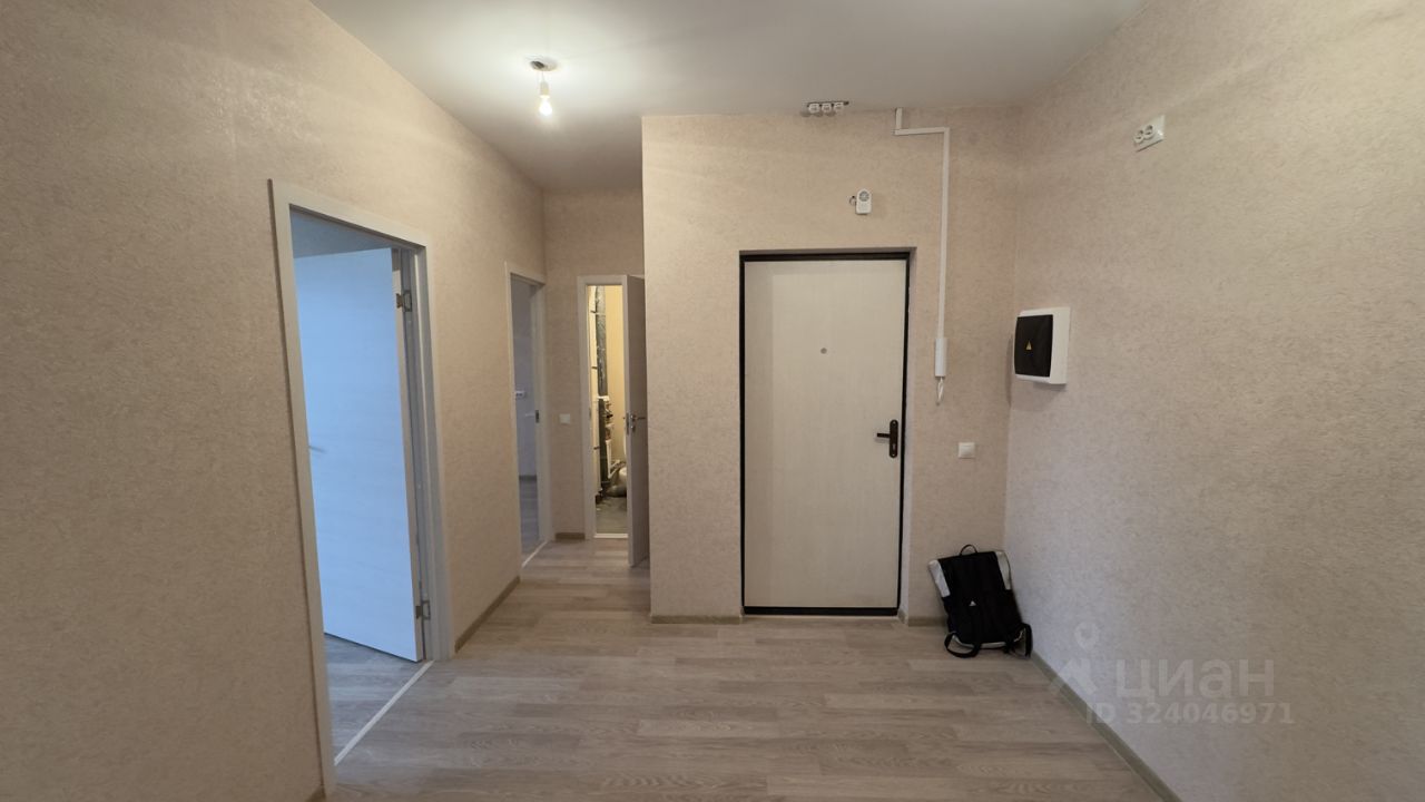 Продажа 3-комн квартиры на вторичном рынке Мурино, улица Шоссе в Лаврики, 78к2