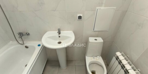 3-комн квартира ул Плющева,  д. 15,  к. 3