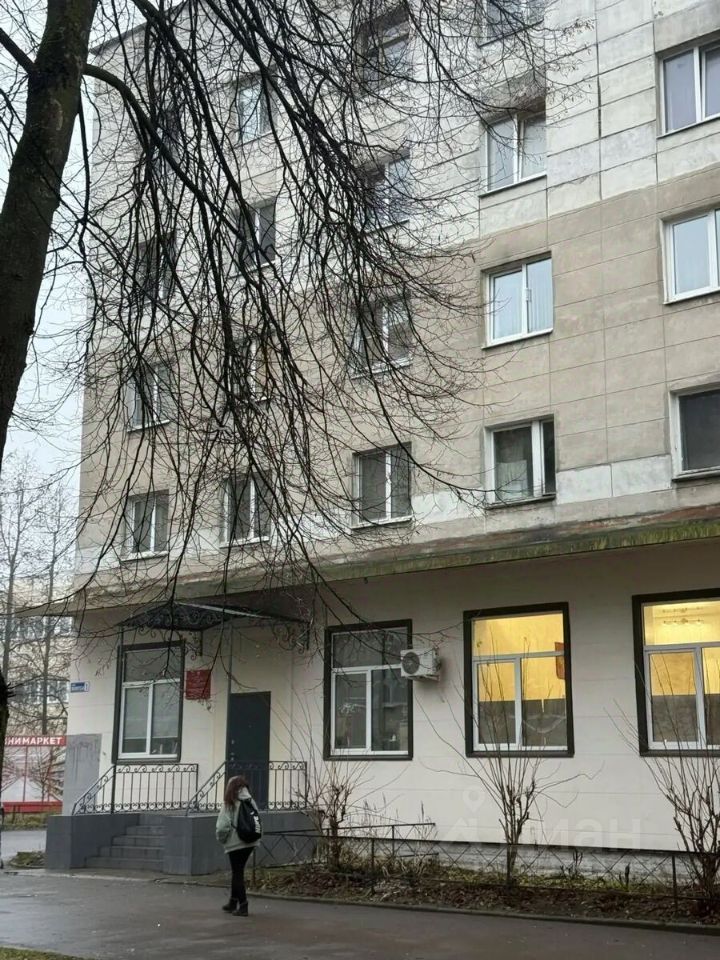 Продажа 1-комн квартиры на вторичном рынке Кировск, Пионерская улица, 1