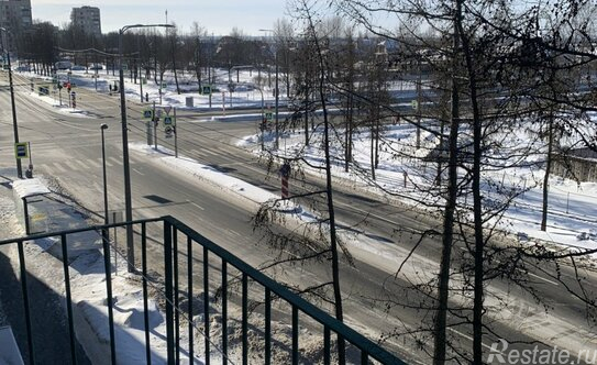 Продажа 1-комн квартиры на вторичном рынке пр-кт Ленина,  д. 81