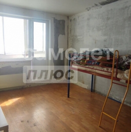 Продажа 2-комн квартиры на вторичном рынке улица Маршала Савицкого,  д. 30