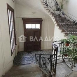 Продажа 3-комн квартиры на вторичном рынке Почтамтская улица,  д. 8