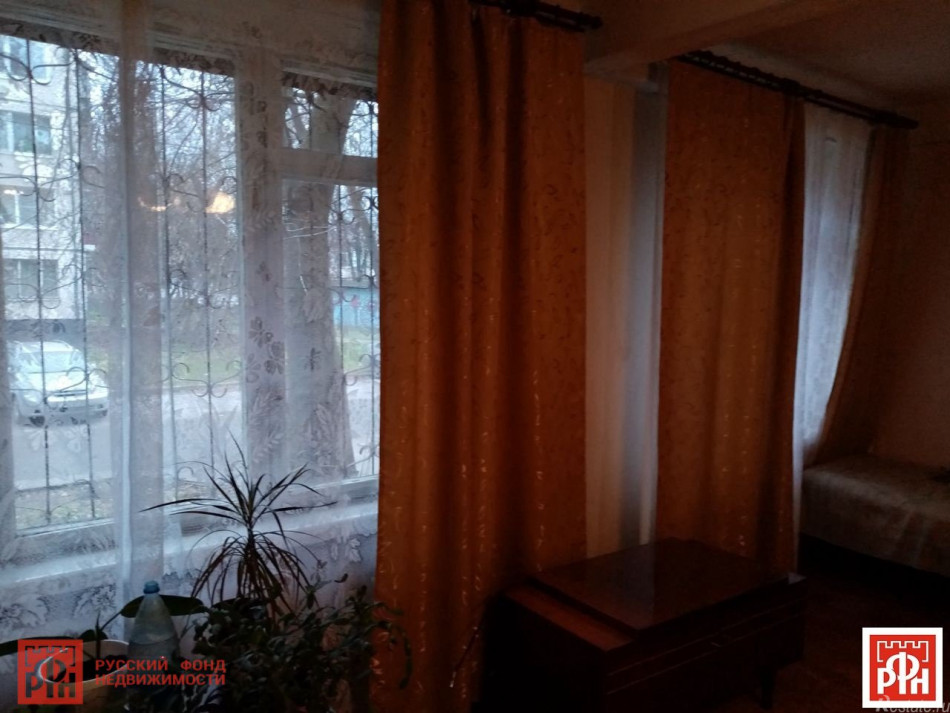 Продажа 4-комн квартиры на вторичном рынке Колпино г., Пролетарская ул. ,  д. 103