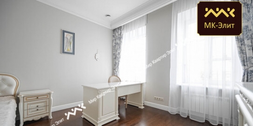 3-комн квартира улица Жуковского,  д. 24