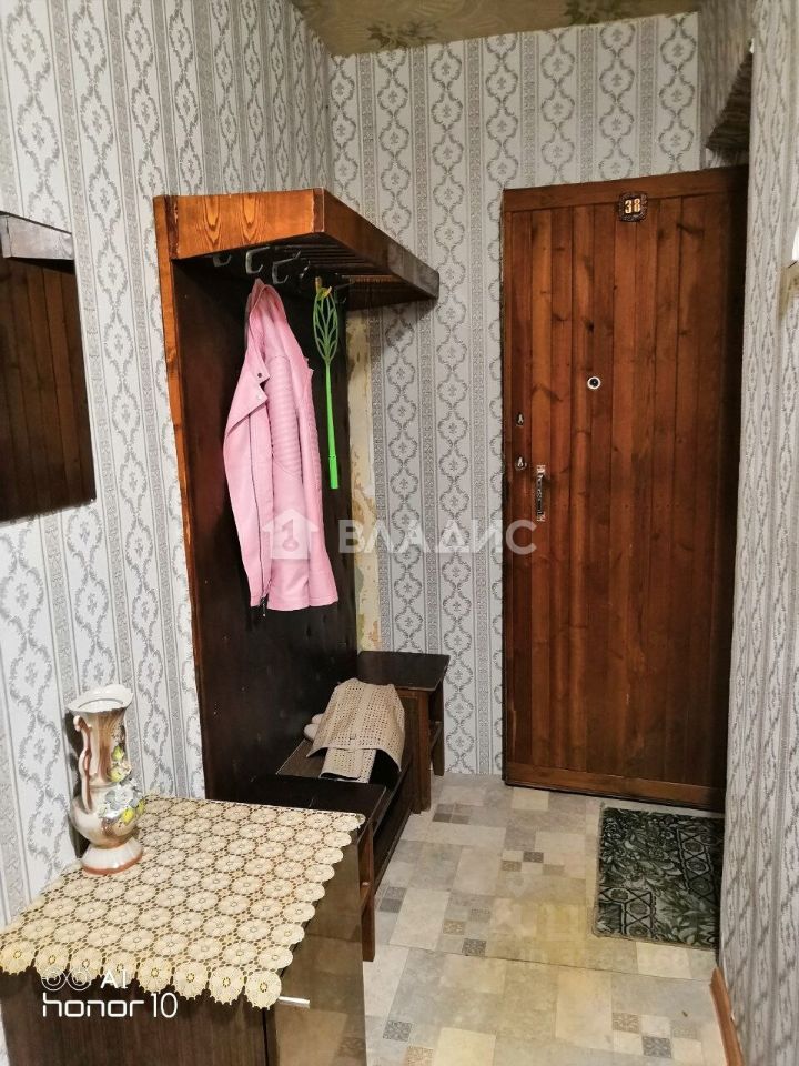 Продажа 2-комн квартиры на вторичном рынке Центральный мкр, улица Колина,  д. 9
