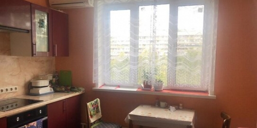 3-комн квартира Новгородская улица,  д. 30