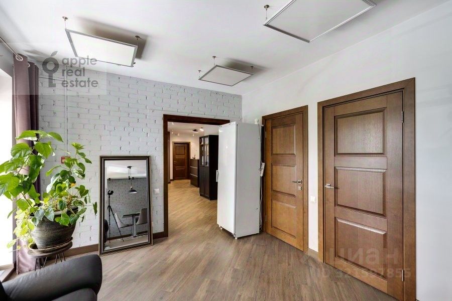 Продажа 6-комн квартиры на вторичном рынке Летная улица, 99С3