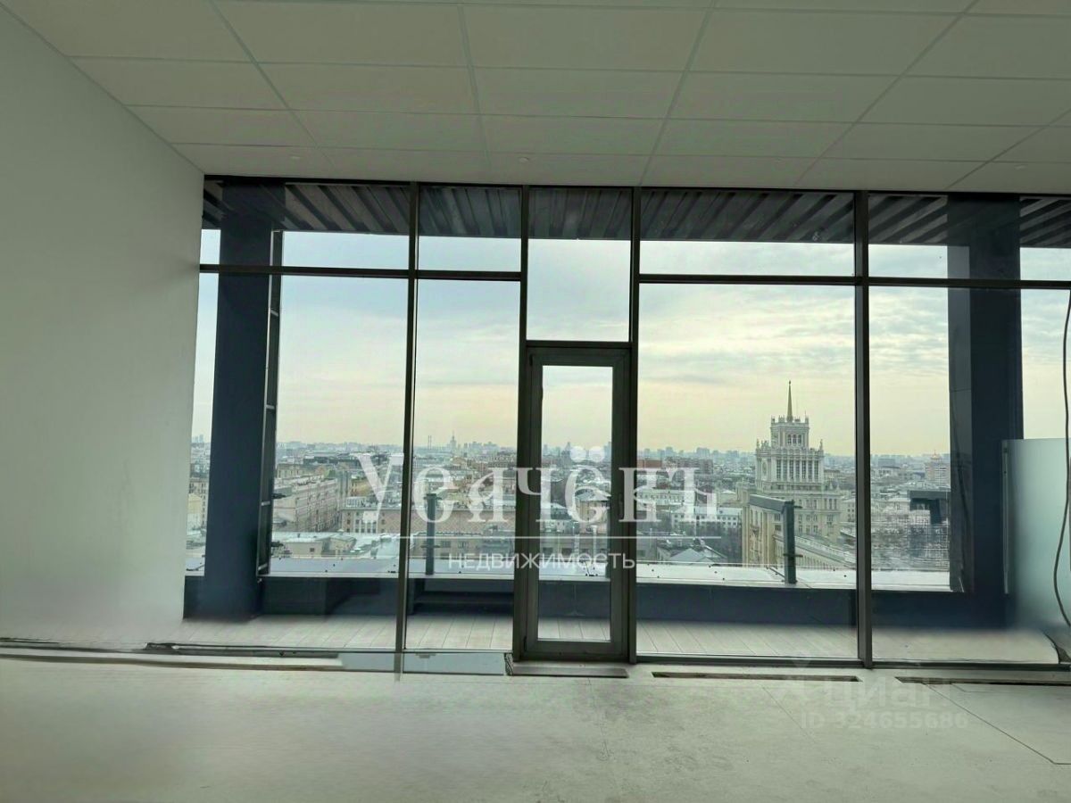 Продажа 4-комн квартиры на вторичном рынке 2-я Брестская улица, 6