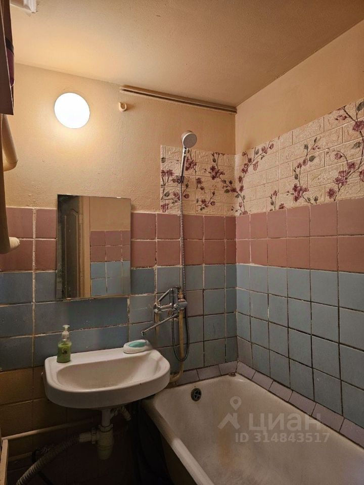 Продажа 3-комн квартиры на вторичном рынке Химки, Куркинское шоссе, 20