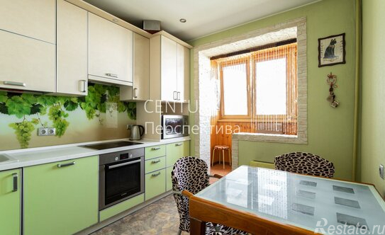 Продажа 3-комн квартиры на вторичном рынке Святоозёрская улица,  д. 11