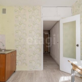 Продажа 1-комн квартиры на вторичном рынке Янино-1, ул Новая,  д. 14