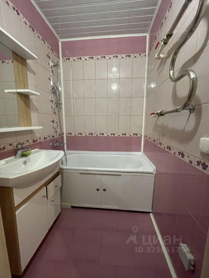 Продажа 2-комн квартиры на вторичном рынке Мурино, улица Шоссе в Лаврики, 59к1