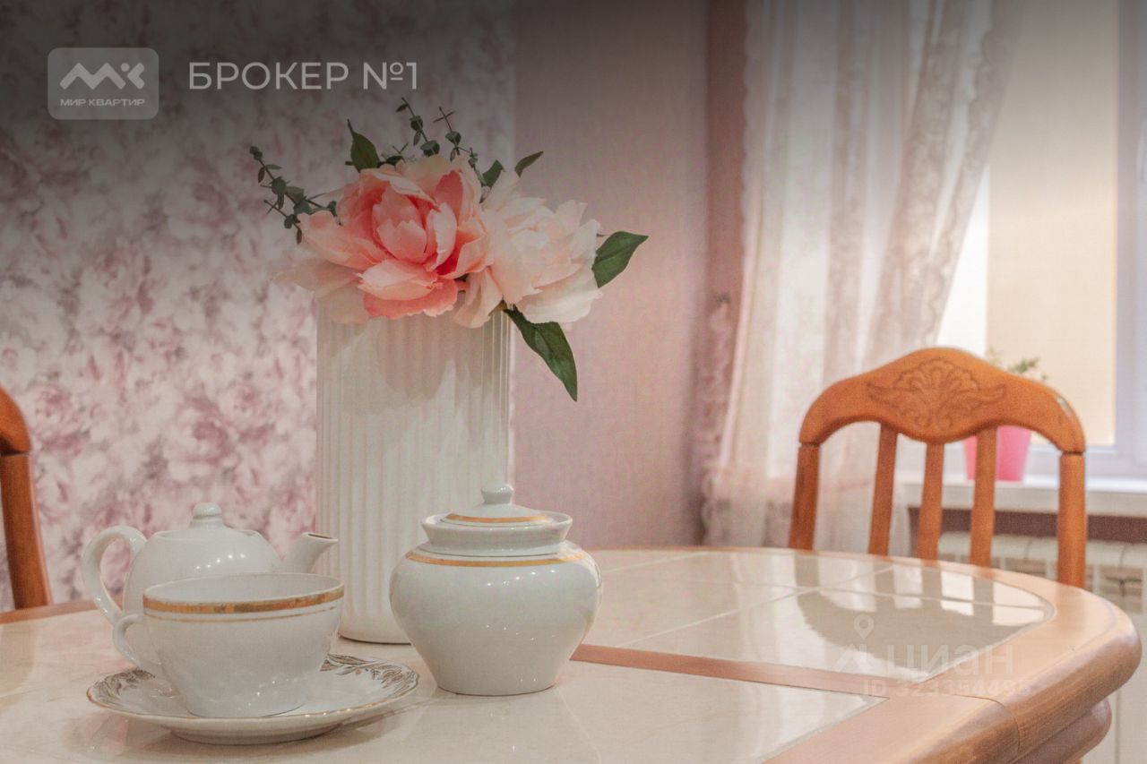 Аренда 3-комн квартиры на вторичном рынке набережная Реки Фонтанки, 134