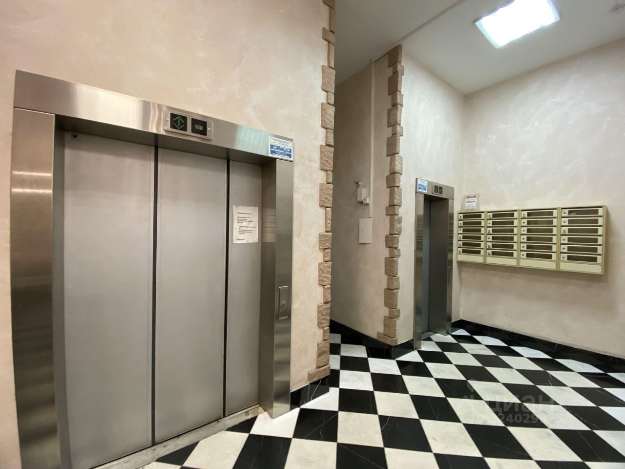 Аренда 3-комн квартиры на вторичном рынке Садовая-Триумфальная улица, 22/31