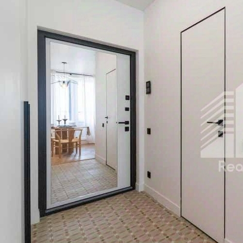 1-комн квартира с. Домодедово, улица Современников, 6