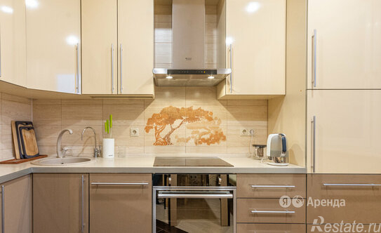 Аренда 2-комн квартиры на вторичном рынке Батайский проезд,  д. 49