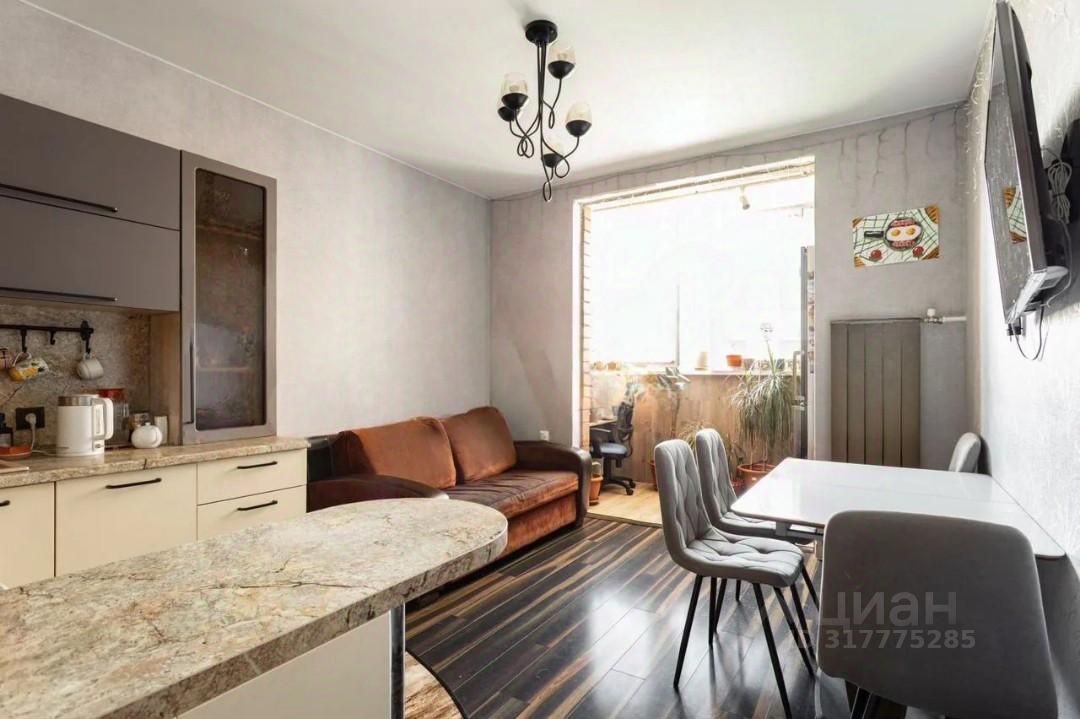 Продажа 2-комн квартиры на вторичном рынке Октябрьский пгт, улица Школьная, 1к2