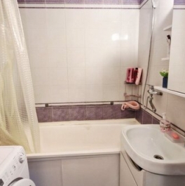 Продажа 1-комн квартиры на вторичном рынке Новочеркасский б-р,  д. 45