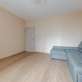 Продажа 1-комн квартиры на вторичном рынке Арцеуловская Аллея,  д. 23 к1