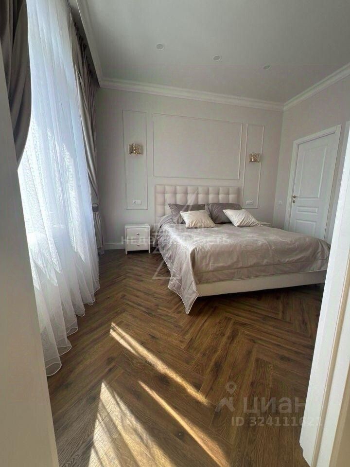 Аренда 2-комн квартиры на вторичном рынке набережная Реки Карповки, 31к1