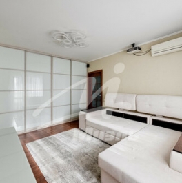 Продажа 1-комн квартиры на вторичном рынке Радиальная 6-я ул,  д. 7/1 к2