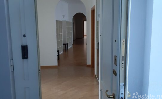 Аренда 5-комн квартиры на вторичном рынке Гоголевский бульвар,  д. 23