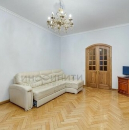 Продажа 4-комн квартиры на вторичном рынке улица Машкова