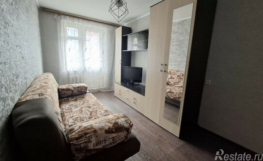 Продажа 3-комн квартиры на вторичном рынке улица Чудновского,  д. 8 к2