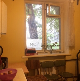 Продажа 3-комн квартиры на вторичном рынке Скорняжный переулок