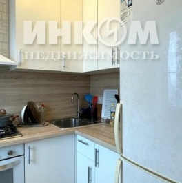 Продажа 1-комн квартиры на вторичном рынке улица Кубинка,  д. 15 к2