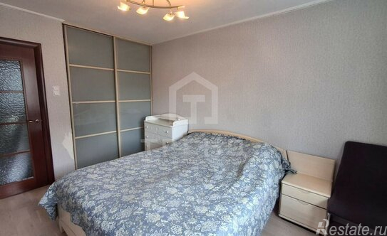 Продажа 2-комн квартиры на вторичном рынке Взлётная улица,  д. 13