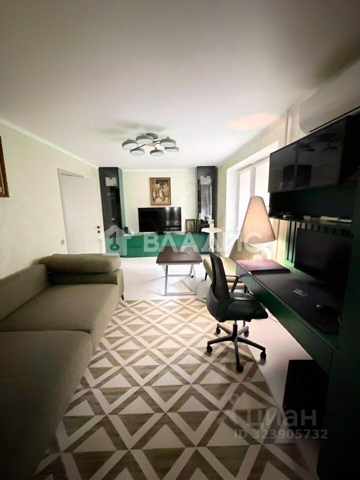 Продажа 3-комн квартиры на вторичном рынке улица Яблочкова, 36