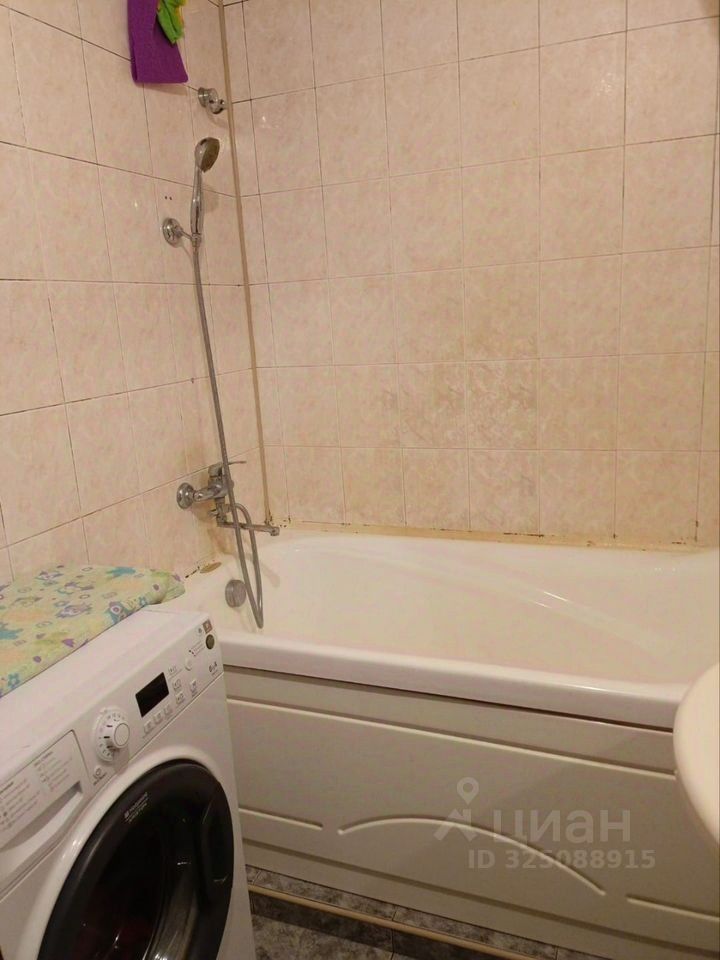 Продажа 3-комн квартиры на вторичном рынке Новомарьинская улица, 11К1
