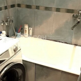 Продажа 3-комн квартиры на вторичном рынке Добровольцев ул,  д. 38