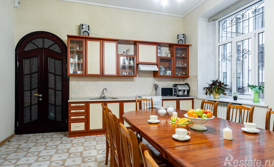 Продажа 5-комн квартиры на вторичном рынке Каменноостровский пр-кт,  д. 20