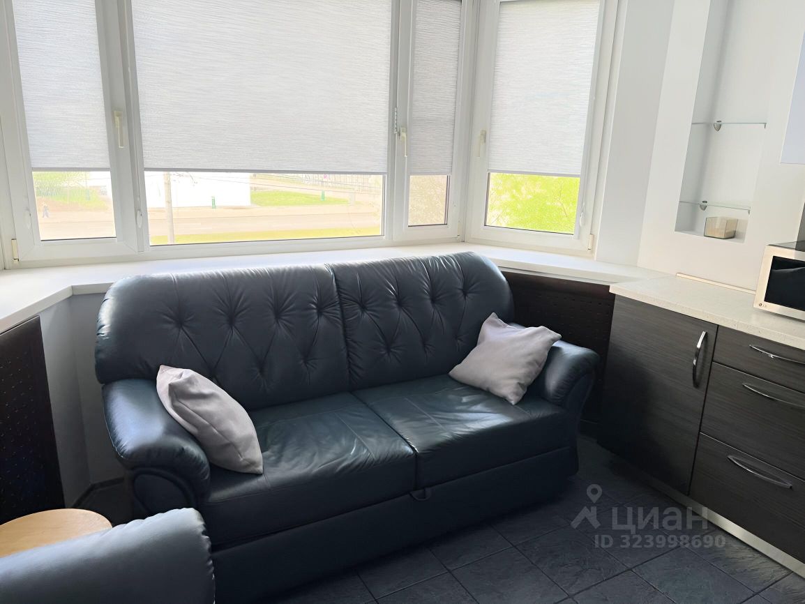 Продажа 2-комн квартиры на вторичном рынке улица Полины Осипенко, 20К1