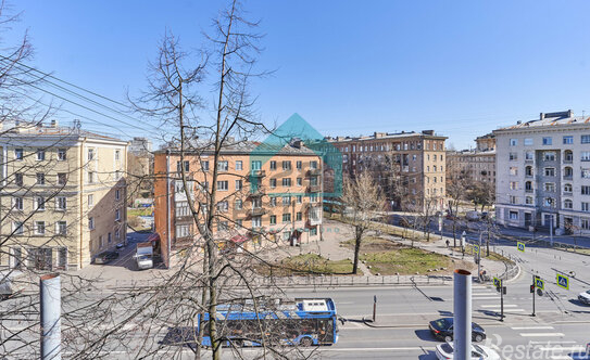 Продажа 2-комн квартиры на вторичном рынке ул Седова,  д. 71