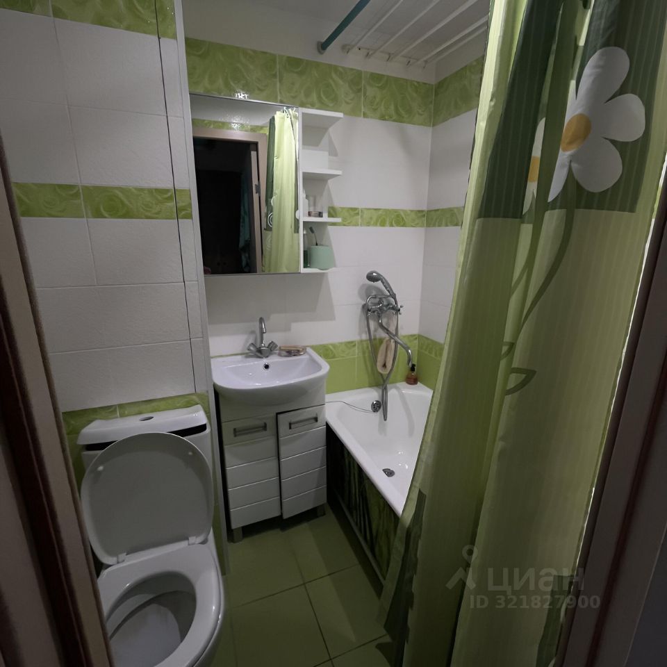 Продажа 1-комн квартиры на вторичном рынке Менделеево пгт, Левобережная улица, 3