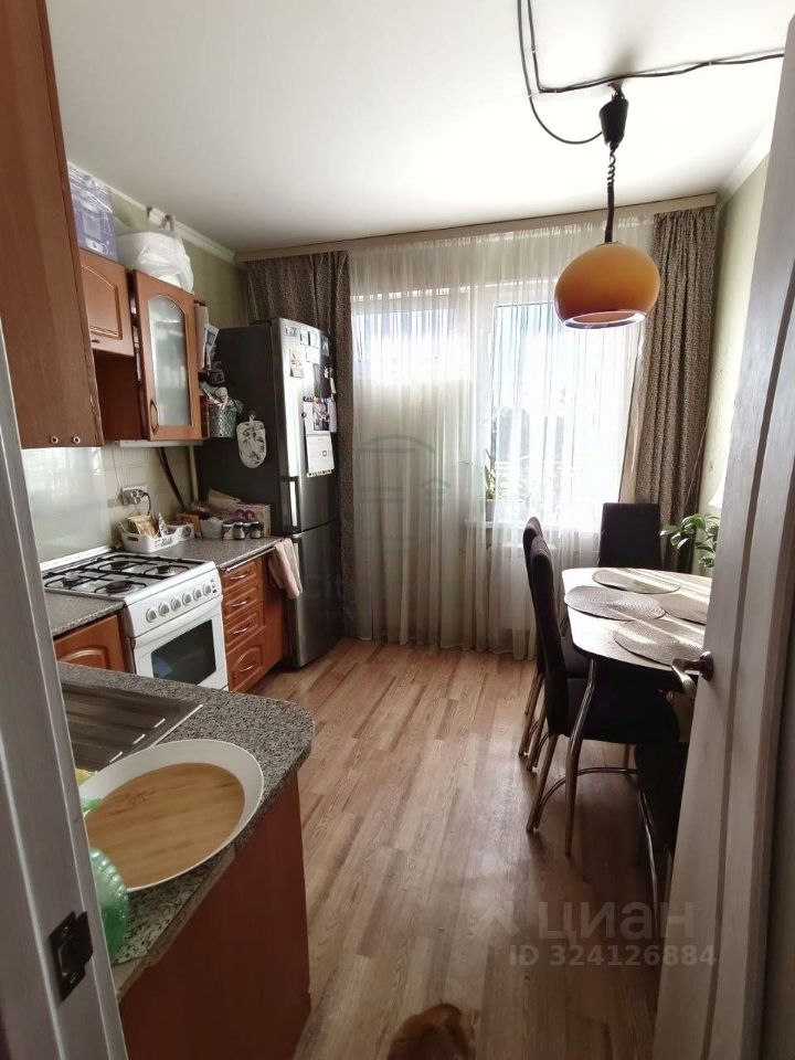 Продажа 2-комн квартиры на вторичном рынке проспект Стачек, 192