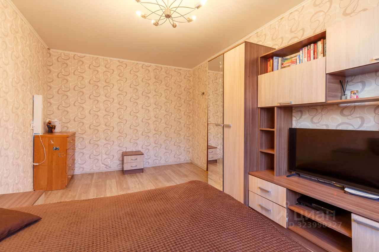 Продажа 2-комн квартиры на вторичном рынке Будапештская улица, 43К1