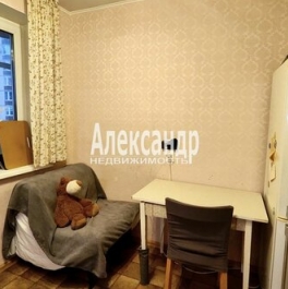 Продажа 1-комн квартиры на вторичном рынке Подвойского ул,  д. 15