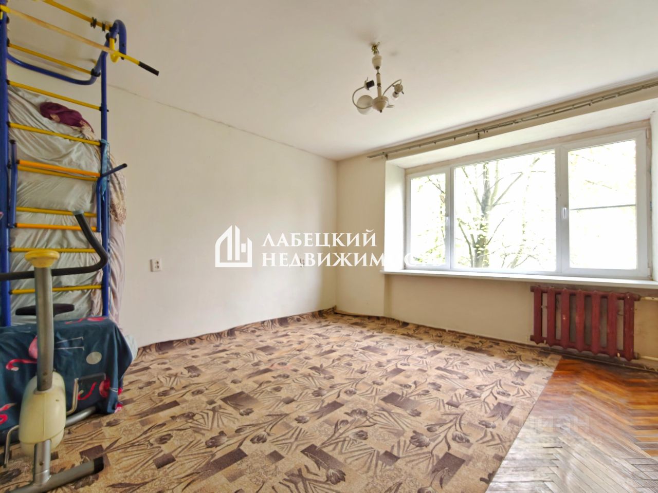 Продажа 3-комн квартиры на вторичном рынке улица Шелгунова, 35