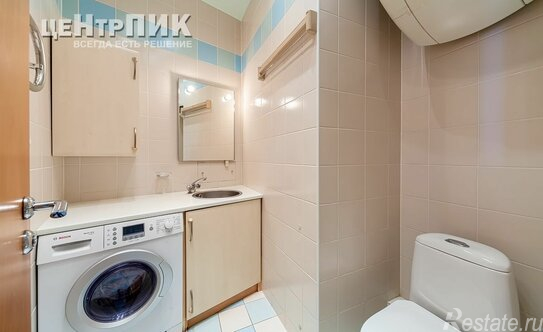 Продажа 2-комн квартиры на вторичном рынке Скаковая улица,  д. 5